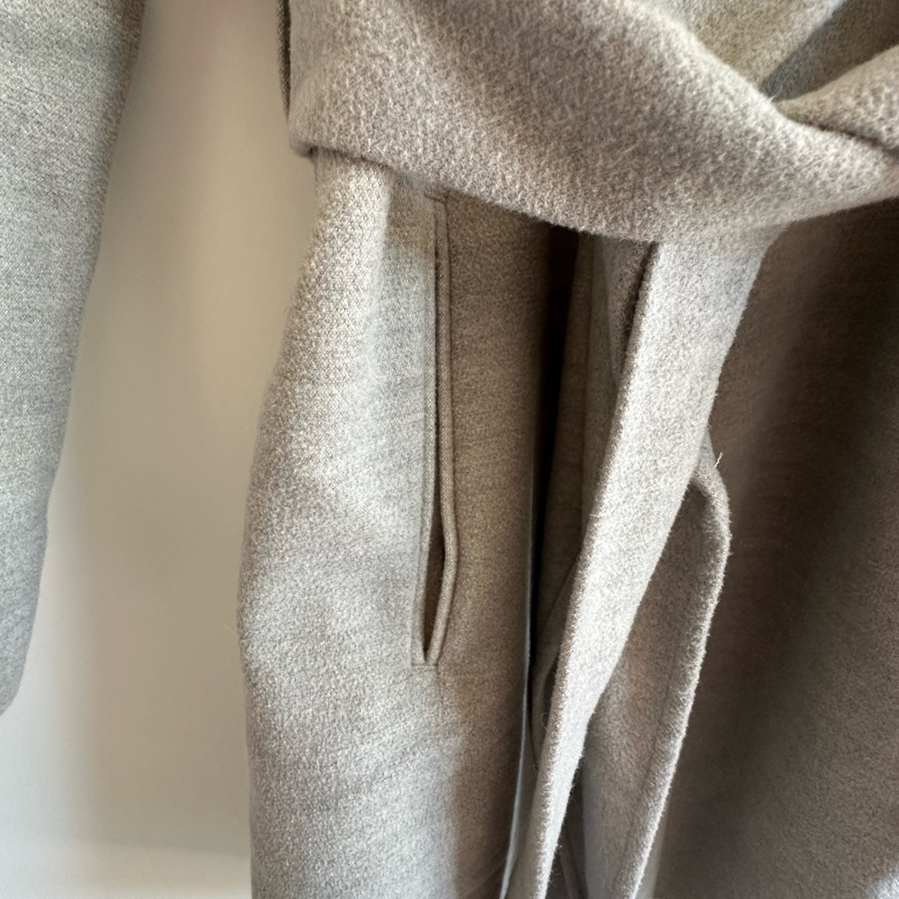 Coat - Picture 2 of 7
